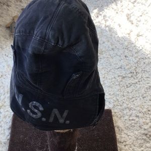 USNavy aviator hat. WWII?